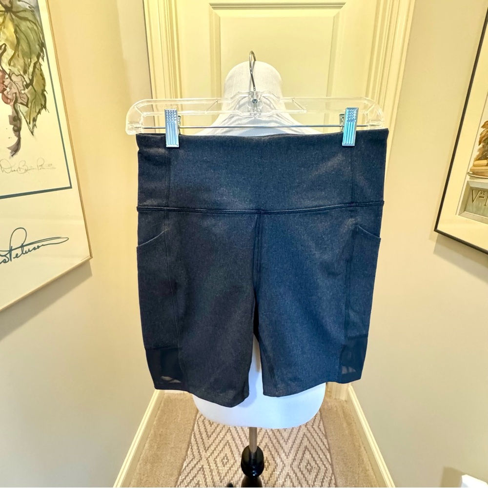 NWOT Women's Tek Gear Gray Shorts